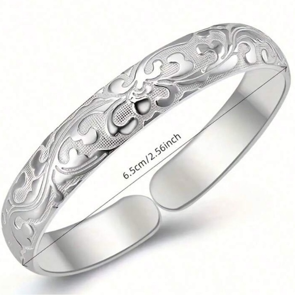 ANOUSHA STATEMENT BRACELET - Picture 4 of 13